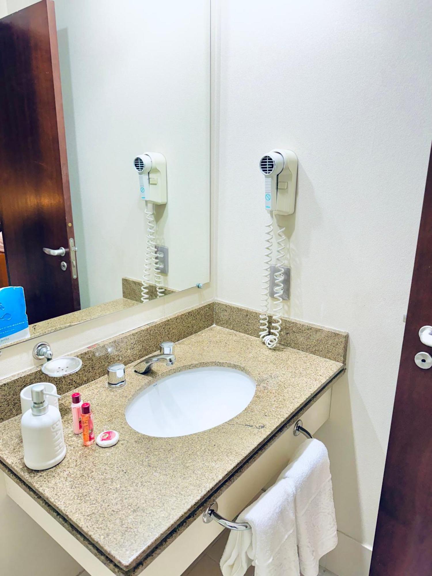 Hotel Sao Paulo - Av Paulista Esterno foto